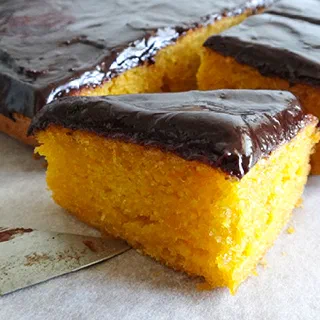 Бразильский морковный пирог (Brazilian Carrot Cake – Bolo de Cenoura)
