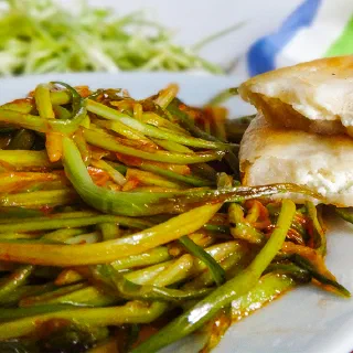 Черемша с томатной пастой (Ramson with Tomato Paste)