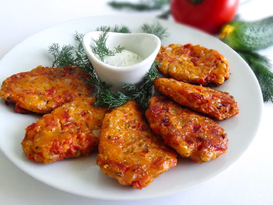 Доматокефтедес (Greek Tomato Fritters - Domatokeftedes)