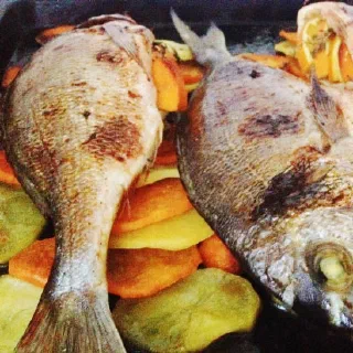 Дорада с апельсинами и сладким картофелем