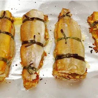 Форель с овощами и креветками
