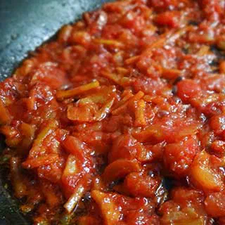 Гетманский борщ (Ukrainian Hetman borscht – Гетьманський борщ)