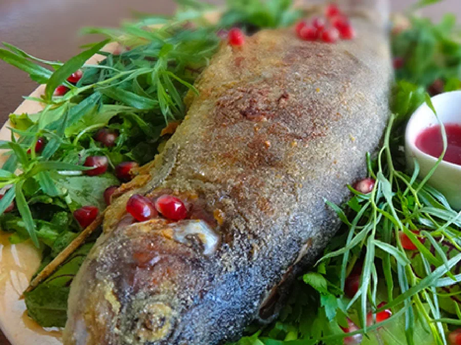 Калмахи с гранатом (Trout with Pomegranate)