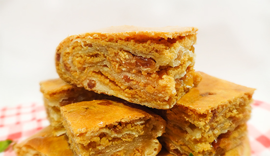Tatar Cake with Red Dry Cottage Cheese
