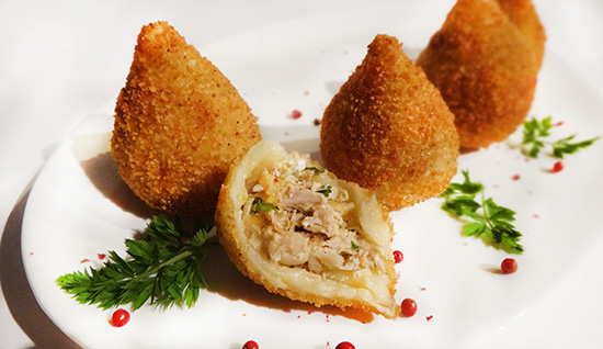 Кошинья – бразильские куриные крокеты