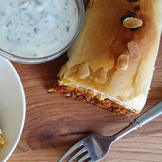Марокканский рулет в тесте фило (Moroccan Roll in Filo Pastry)