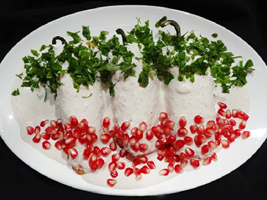 Мексиканский перец в ореховом соусе (Chiles en Nogada)