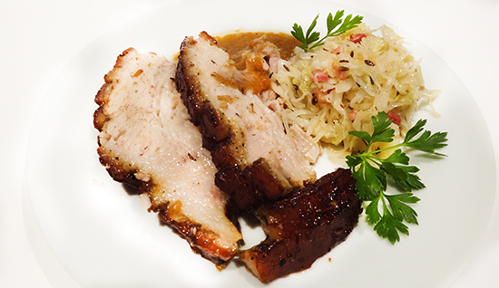 швайнебратен и капуста (Schweinebraten, Krautsalat)