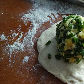 Пирог с молодым сыром и зелёным луком (Pie with Cheese and Green Onions)