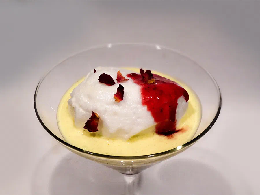 Плавающий остров (Ile Flottante – Floating Island)