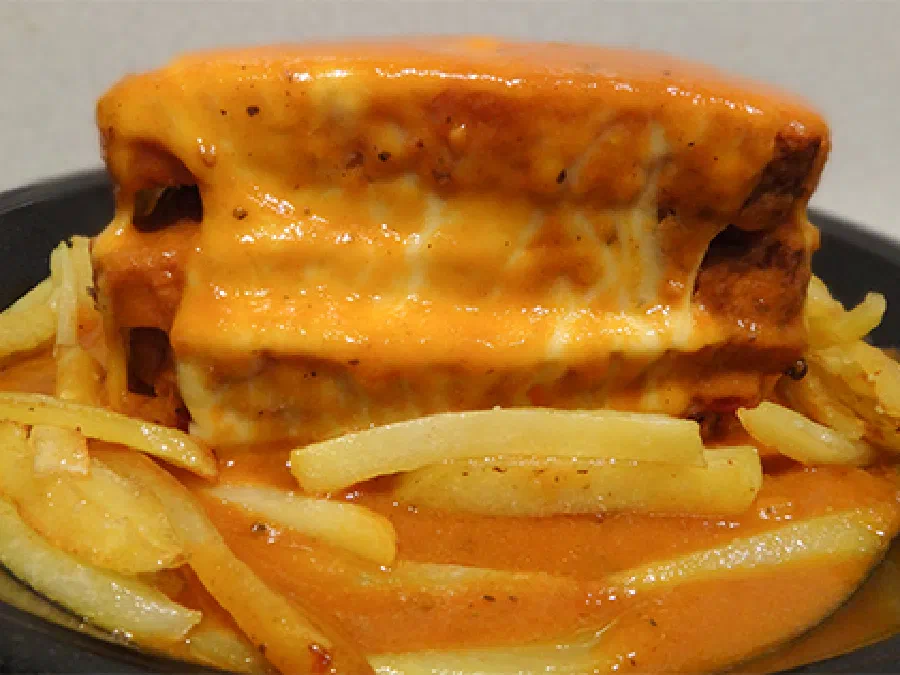 Португальский бутерброд – Францезинья (Francesinha)