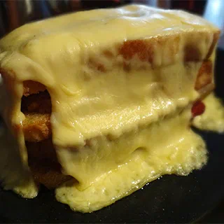 Португальский бутерброд – Францезинья (Francesinha)
