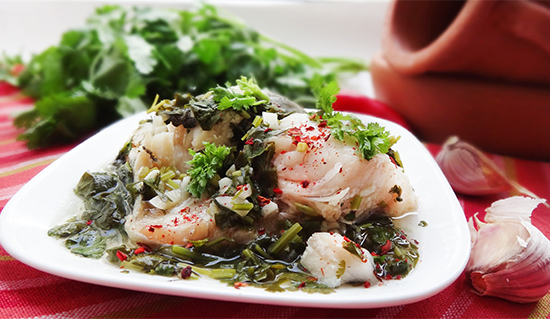 Рыба в соусе Киндзмари (White Fish with Georgian Sauce Kindzmari – ????? ?????????)