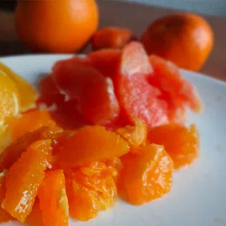 Салат из цитрусовых (Citrus and Herb Salad)