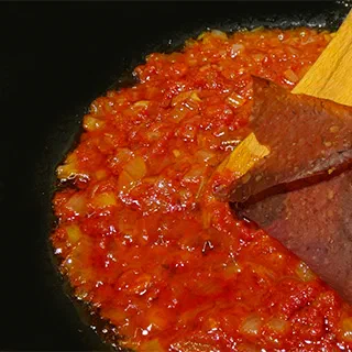 Сарма с бараниной и булгуром (Lahana Sarmasi)