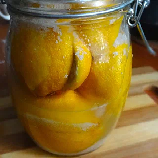 Соленые марокканские лимоны (Moroccan Salted Lemons)