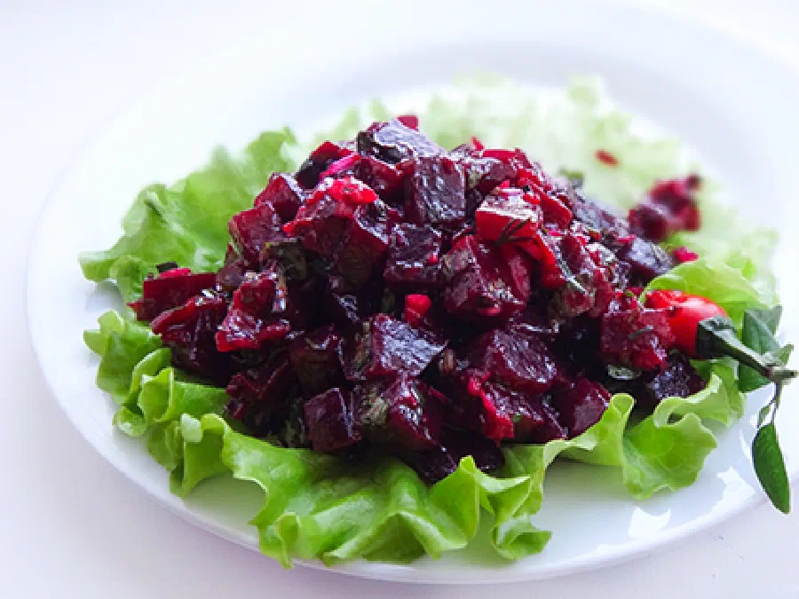 Свекла с ткемали (Beetroot Salad)