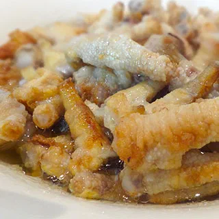 Тигровые куриные лапки по-сычуаньски (Chicken Feet Szechuan Style)