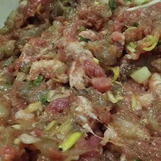 Цзяоцзы со свининой и креветками (Jiaozi )