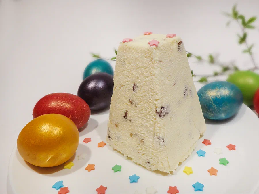 Творожная пасха с шоколадом (Easter Chocolate Cottage Cheese «Pasha»)