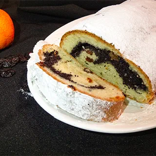 Творожный штоллен с маком (Poppy Seeds Quark Stollen)
