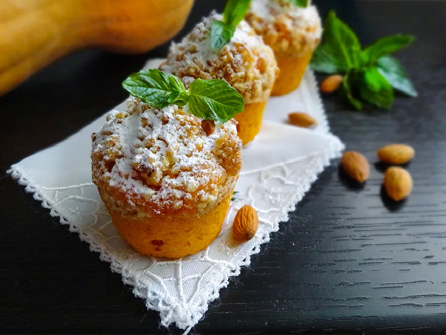 Тыквенные маффины с миндальным штрейзелем (Pumpkin Muffins with Almond Streusel)