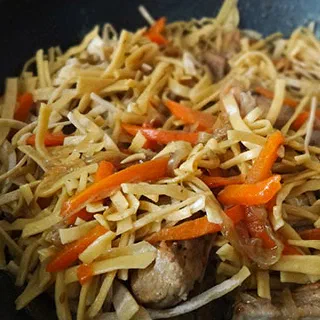 Угра палов – плов с яичной лапшой (Noodles Pilaf «Ugra»)