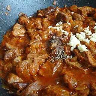 Венгерский Гуляш с чипетке (Hungarian Goulash Soup – Guly?sleves)