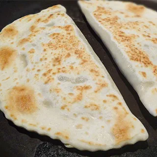 Янтык (Pies on dry frying pan – Yantyk)