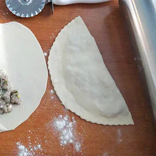 Янтык (Pies on dry frying pan – Yantyk)