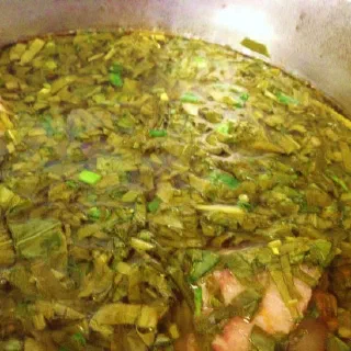 Зеленый борщ со щавелем (Green Borscht with Sorrel)