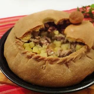 Зур Бэлеш с мясом и картофелем (Tatar Big Pie – Зур-Белеш)