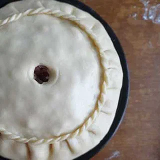 Зур Бэлеш с мясом и картофелем (Tatar Big Pie – Зур-Белеш)