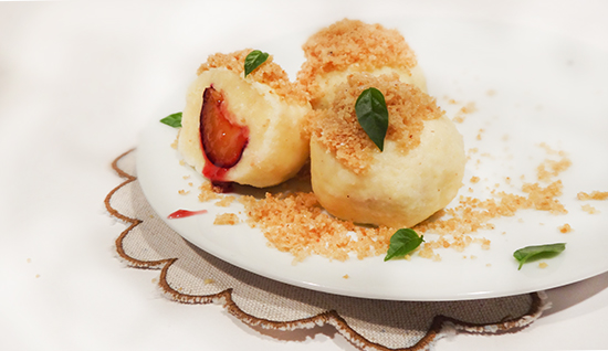 Гомбовцы закарпатские (Ukrainian Hоmbovci with Cottage Cheese and Plum – Гомбовці)